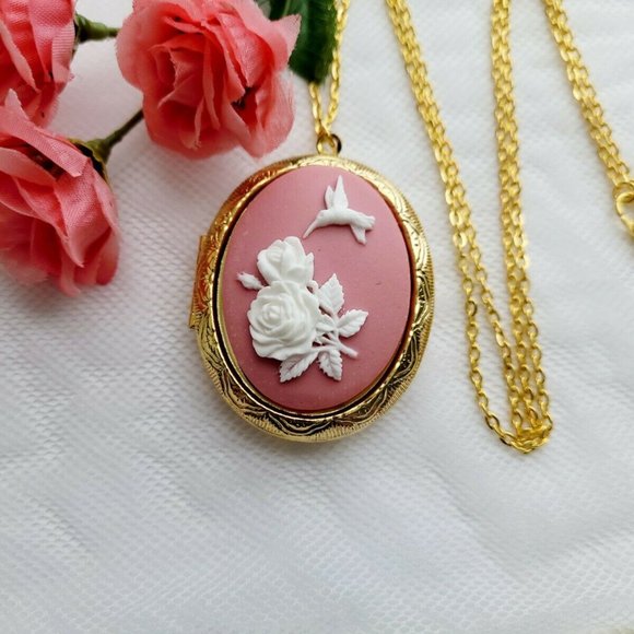 Mauve Pink Cameo Hummingbird Bird Locket Necklace - Picture 1 of 5